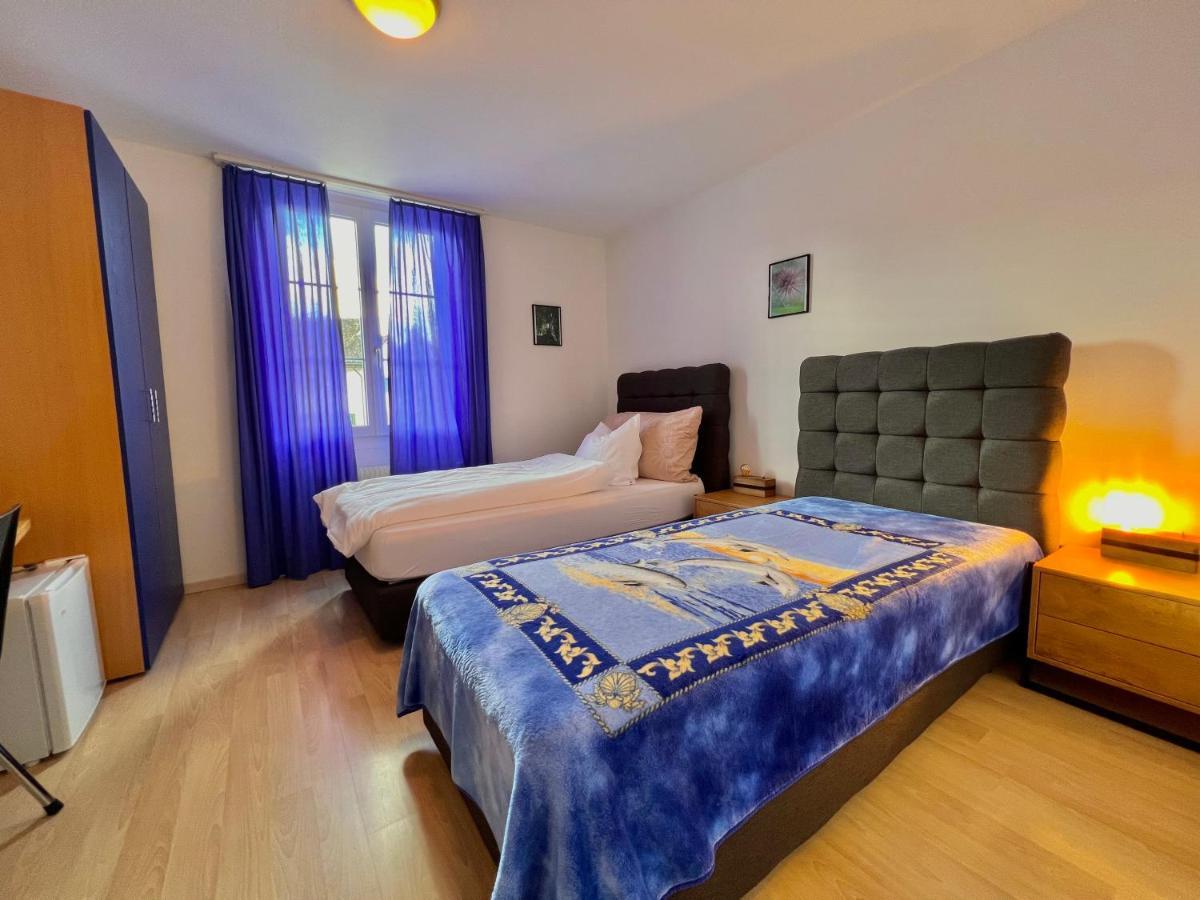 Hotel Hirschen Hinwil Exteriör bild
