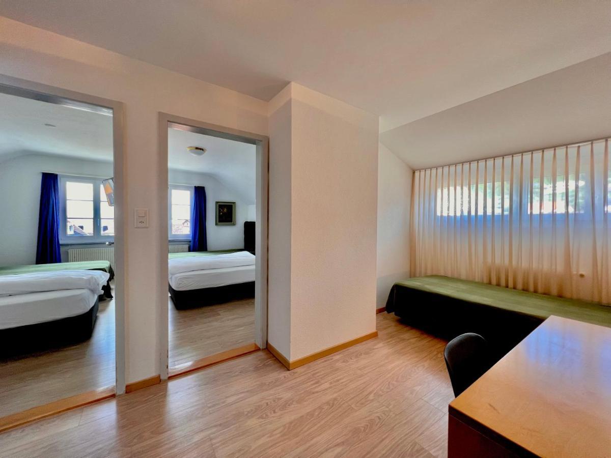 Hotel Hirschen Hinwil Exteriör bild